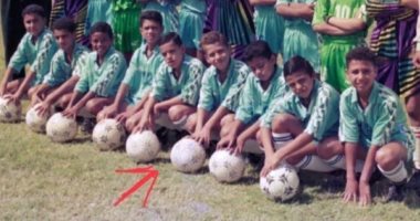  شاهد.. عبد الله السعيد فى سن البراءة ببداية مسيرته الكروية