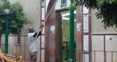 تطهير وتعقيم أكبر 7 مساجد بمدينة الزقازيق استعدادا لاستقبال المصلين غدا