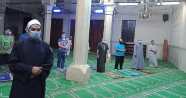 قارئ يشارك بصورة للالتزام بالكمامة في صلاة الفجر بمسجد السنارى بالقليوبية