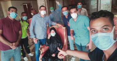 صور.. نزل الشباب بالطود يشهد خروج 8 حالات شفاء من فيروس كورونا
