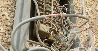 أهالى قرية حفنا بالشرقية يناشدون إصلاح بوكس التليفون لتحسين الخدمة
