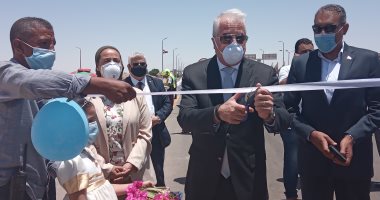 فيديو.. محافظ جنوب سيناء يفتتح قاعة المجلس التنفيذى وطريق أحمد حمدى