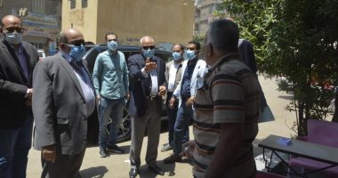 محافظ الجيزة يضبط مقهى خالف الضوابط والإجراءات الاحترازية.. صور 