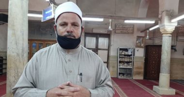 فيديو وصور.. المصلون يعودون لمسجد سادات قريش ببلبيس بعد 100 يوم حظر