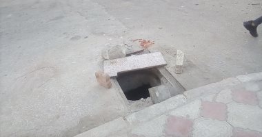 اضبط مخالفة.. بالوعة مفتوحة بناصية شارع متفرع من طه حسين بالمنيا