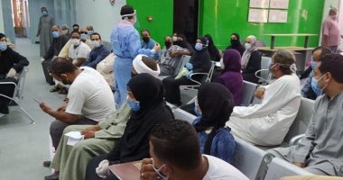 مدير مستشفى حميات الأقصر ينظم ندوة لتوعية حالات العزل المنزلى بكورونا.. صور