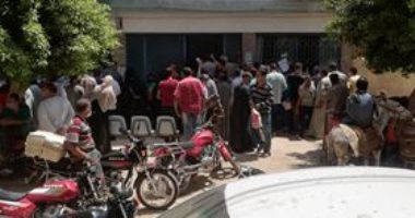 قارئ يشكو التزاحم وعدم اتباع الإجراءات الاحترازية فى مكتب تأمينات القناطر