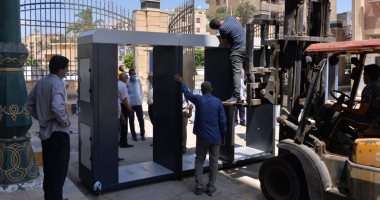 تركيب بوابات تعقيم ذاتية بالمدخل الرئيسى لكليات جامعة كفر الشيخ