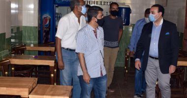 نائب محافظ الأقصر يتفقد المقاهى ويؤكد على الإلتزام بالتعليمات