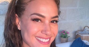 هند صبرى لجمهورها: "أتمنى لكم صيف جميل.. على قدر المستطاع"