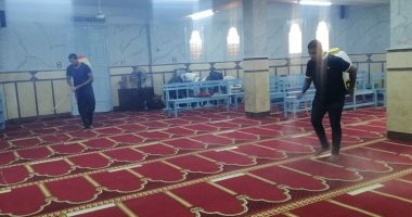 صور.. تعرف على مجهودات إدارة أوقاف بندر الأقصر فى تطهير المساجد بين الصلوات