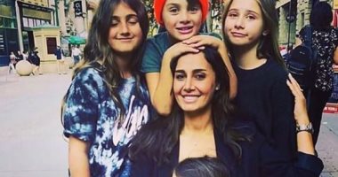 حلا شيحة تعيد نشر صورة أبنائها الأربعة هنا وخديجة وأحمد وعائشة