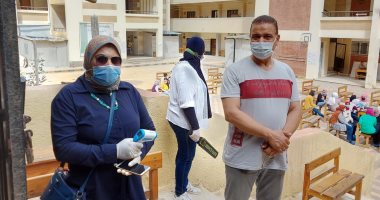 صور.. انتظام لجان الثانوية العامة بالإسكندرية فى امتحان مادة الديناميكا 