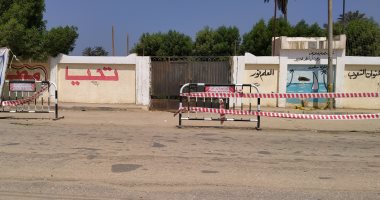 صور.. خلو محيط لجان الثانوية العامة بأوسيم من تجمعات الأهالى
