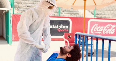 صور.. لاعبو الأهلى يخضعون للمسحة الطبية الرابعة قبل عودة الدورى