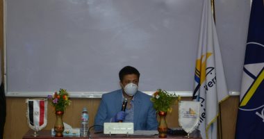 مجلس جامعة دمياط يناقش استعدادات امتحانات الفرق النهائية