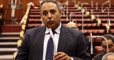 تيسير مطر: إصدار  المالية عملة بشعار الأطقم الطبية تكريما للجيش الأبيض