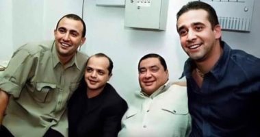 صورة.. علاء ولى الدين يتوسط هنيدى والسقا وكريم عبد العزيز