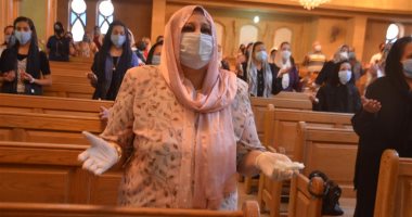 كنائس إسنا تدق أجراسها من جديد وتفتح أبوابها بالإجراءات الاحترازية بالأقصر