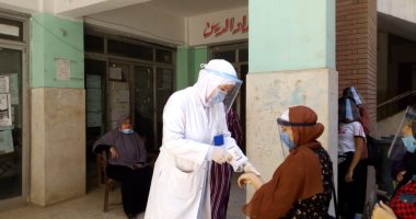  تباعد وقياس حرارة.. إجراءات حماية طلاب الدبلومات الفنية أثناء الامتحانات.. صور