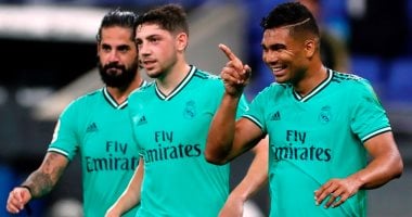 ريال مدريد يتخطى اسبانيول بصعوبة ويعتلى صدارة الدوري الإسباني