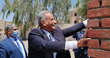 مدير التفتيش القضائى يضع حجر الأساس لمجمع النيابة الإدارية بقنا (صور)