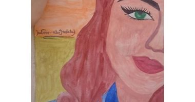 بصور مميزة .."كريمة" من دمياط تشارك بلوحات لموهبتها في الرسم