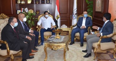 محافظ بنى سويف يشكر تنسيقية شباب الأحزاب والسياسيين لدعمها المنظومة الصحية ضد كورونا