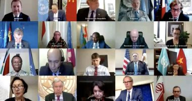 إيران تتحصن بمحور "موسكو - بكين" فى وجه واشنطن داخل مجلس الأمن.. ظريف يرفض محاولات حظر التسليح.. ويطالب بتعويضات أمريكية لانسحابها من صفقة النووى.. وضغوط خليجية على طهران لدعمها الجماعات المسلحة فى مناطق عدة