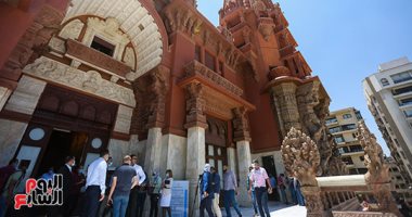 إقبال الزائرين على قصر البارون بعد افتتاحه