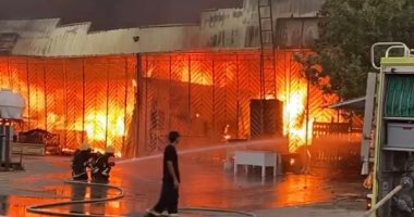الدفاع المدنى السعودى يسيطر على حريق هائل فى منطقة جازان.. فيديو