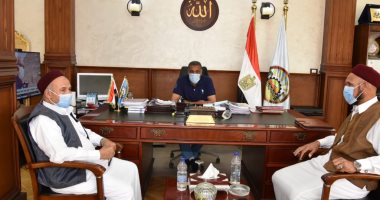 محافظ مطروح يناقش الإعداد للمهرجان الدولى الخامس للتمور المصرية بسيوة
