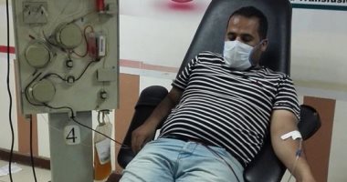 حصاد بنك الدم بالأقصر فى استقبال المتبرعين بالبلازما لدعم حالات الإصابة