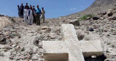 العثور على صليب ضخم فى باكستان..  هل نزل من السماء مباشرة؟ 