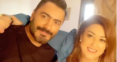 نهال عنبر فى صورة جديدة مع تامر حسنى: ابنى الثانى القمر الراجل الجدع