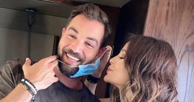 بعد ظهوره بكليب كارول سماحة .. باسل الزارو:" شرف ليا العمل معاكى"