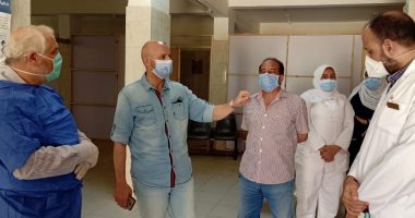 وكيل "صحة الشرقية" يعاين مبانى مقترحة لمدرسة التمريض بمشتول السوق