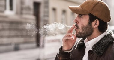 كورونا "زود الطين بلة" للمدخنين.. دراسة: التدخين يغير وظائف المناعة.. أنتم عرضة للمضاعفات إذا أصبتم بالفيروس.. الشيشة والسجائر الإلكترونية والعادية كلها ضارة لصحتك.. وتزيد من خطر سرطان الرئة والانسداد الرئوي