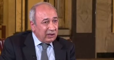مستشار رئيس الوزراء العراقى: لدينا عجز 4.5 مليار دينار شهريا