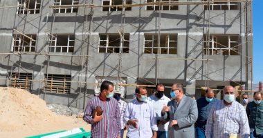 محافظ أسيوط يتفقد أعمال إنشاء مدارس بقريتى "ابوالحارث والزرابى" بأبوتيج