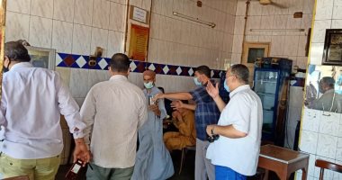 صور.. حملات على المطاعم والمقاهى لمتابعة الإجراءات الاحترازية بأسيوط