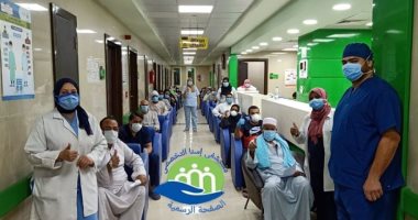 صور.. خروج 27 حالة شفاء من فيروس كورونا بمستشفى إسنا للحجر الصحى