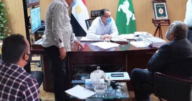 محافظ الشرقية يحدد مسار توصيل كابل كهرباء لخزان رافع الزراعة بالزقازيق