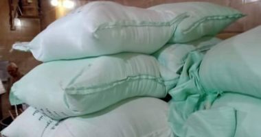 98 محضرا تموينيا لتجار وضعوا مبيعات وهمية للاستيلاء على الكمامات بالبحيرة
