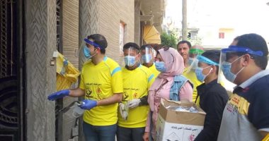 تنسيقية شباب الأحزاب تشارك فى توزيع مستلزمات طبية بإحدى قرى محافظة البحيرة 