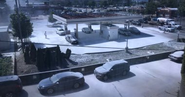 ثلوج يوليو تغطى شوارع ولاية أمريكية.. اعرف حقيقة تساقط الجليد صيفا.. فيديو