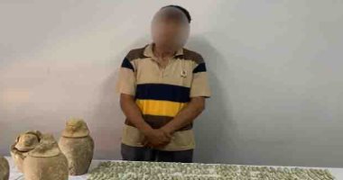 تفاصيل ضبط 406 قطعة أثرية بينها تماثيل من الدولة الفرعونية