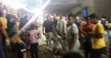 فض فرحين شعبيين بقرية شنبارة بالشرقية.. صور