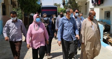صور .. السكرتير العام لمحافظة السويس يتابع أعمال تطوير منطقة النواة