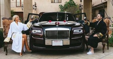 كمامات مرصعة بالألماس وطائرات خاصة.. هكذا احتفل أبناء الأثرياء بإنهاء الإغلاق